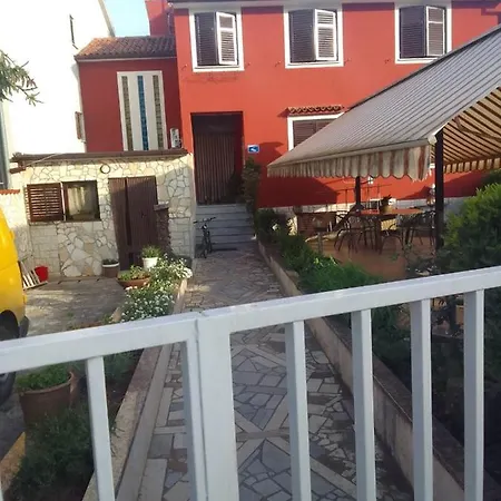 Quo Vadis Apartment