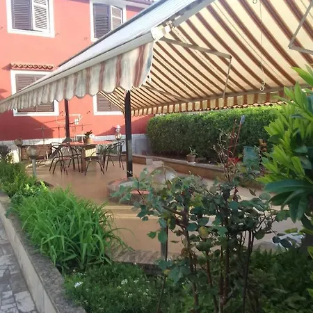 Quo Vadis Apartment